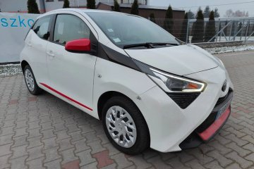 Toyota Aygo x.shift x-play connect